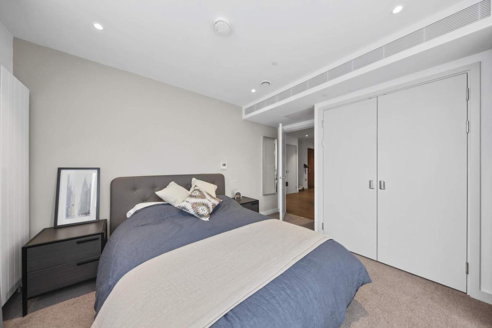 Stephs Lovely 4 Bedroom Apartment *