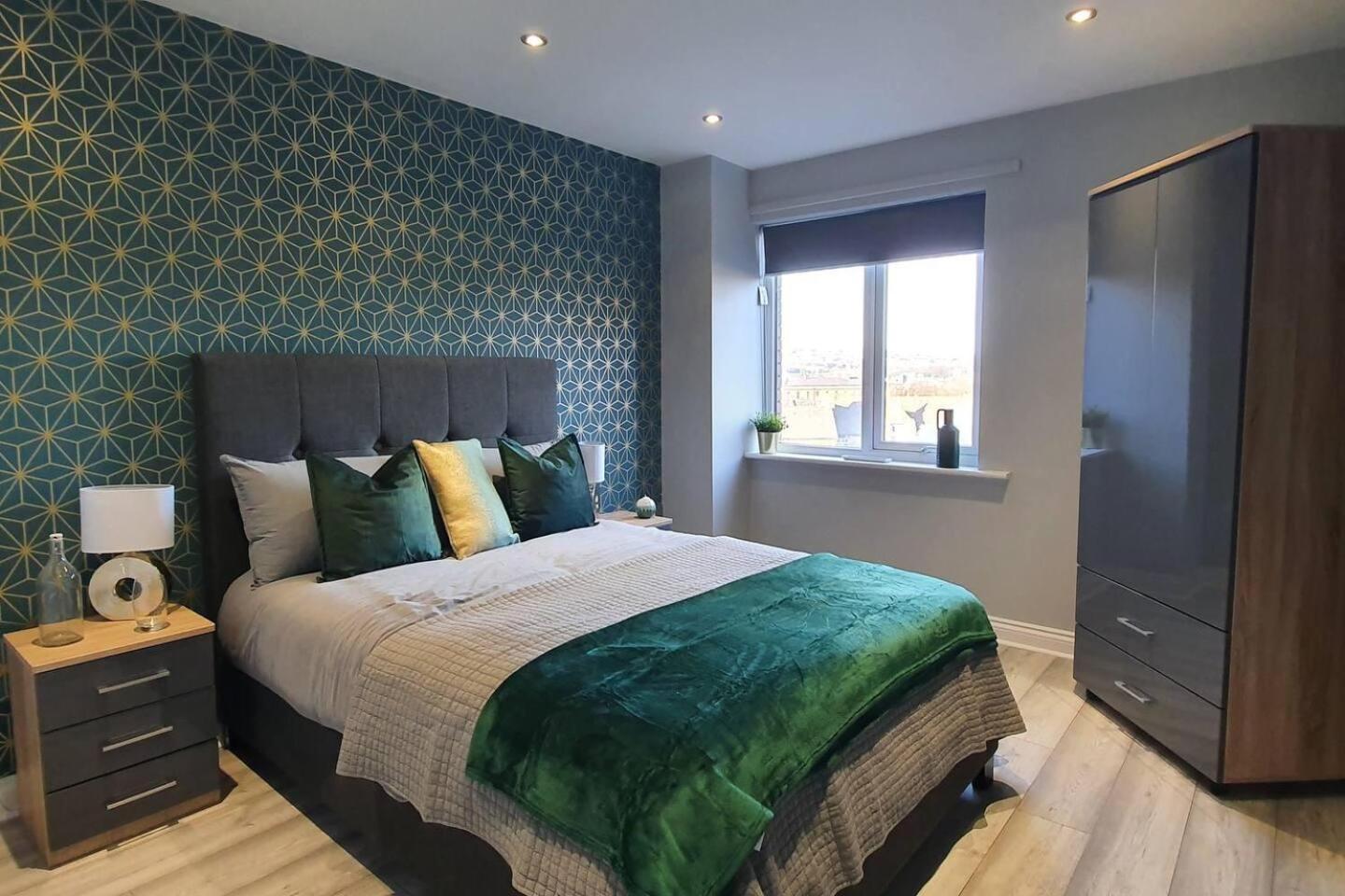 Inviting 1-bed In The Heart Of Apartment