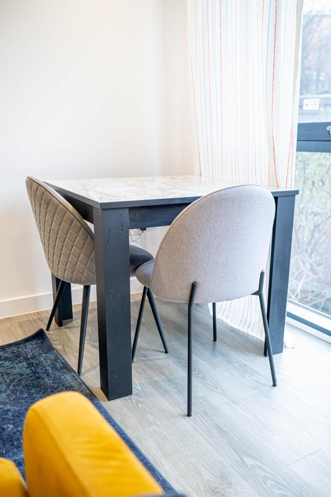 Apartment Avo Apartments: Serviced Short Lets With Free Wifi In South Yorkshire Sheffield