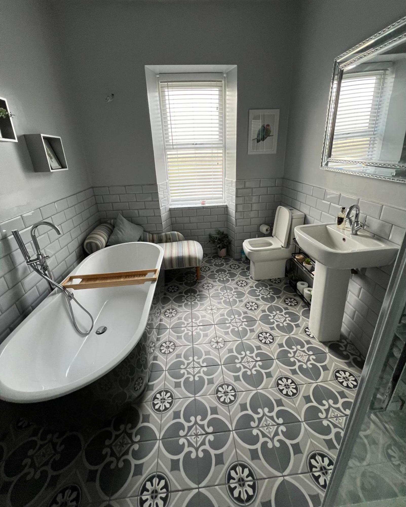 Beautiful Modern Farm House Sheffield