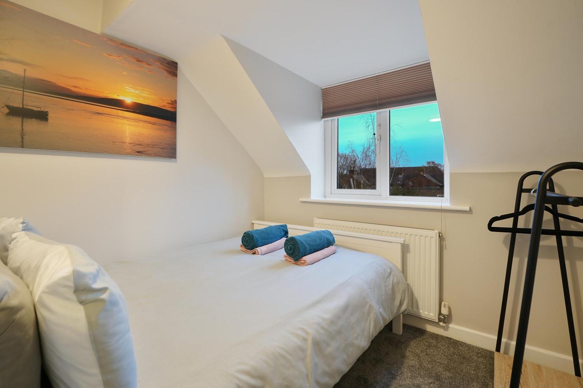 Richmond House - 5 Bed House That Sleeps 10, Great For Workers & Groups, Netflix & Free Parking - Hosted By Host Save Holiday home Sheffield