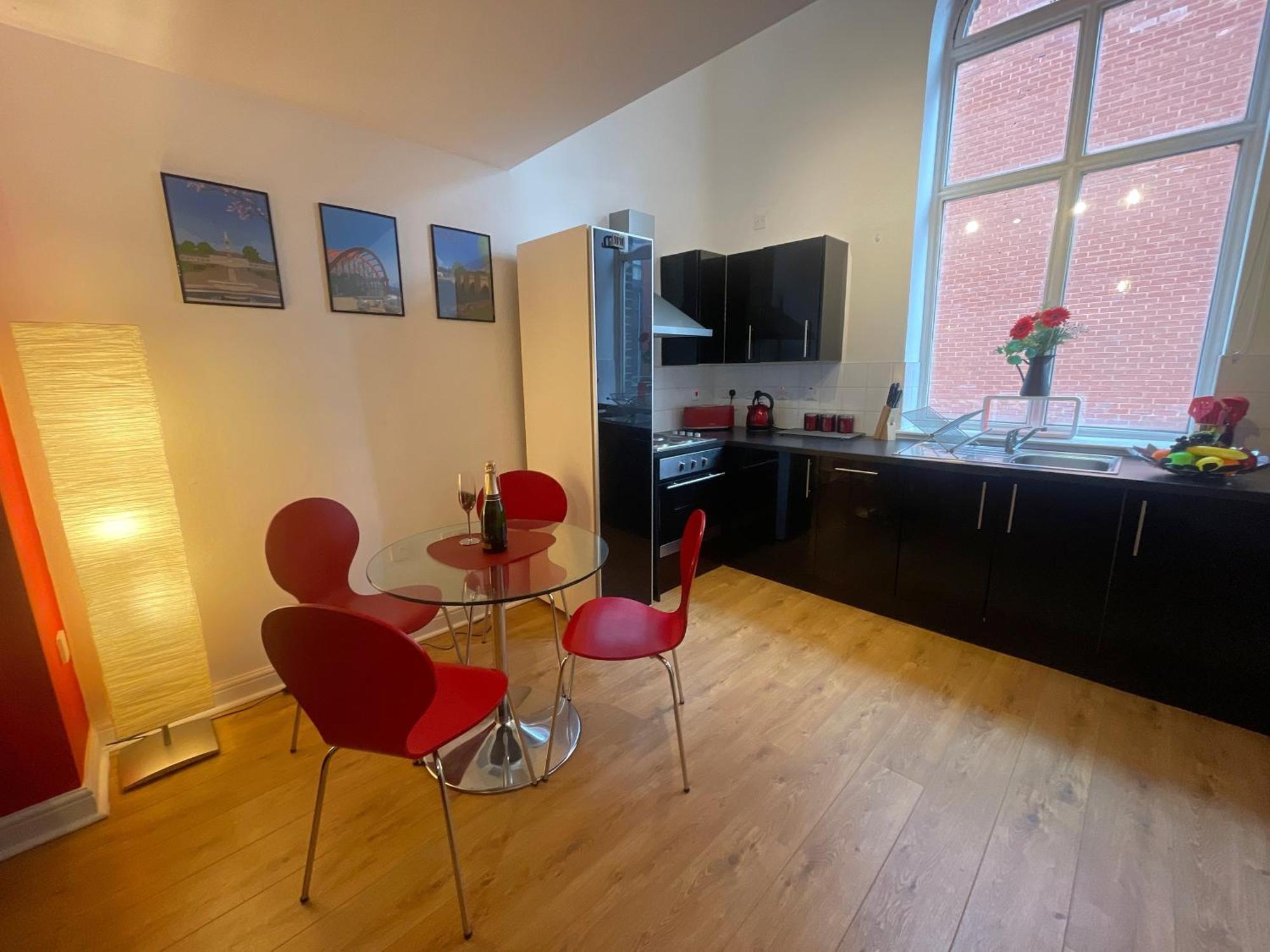 Vibrant Loft In Grade Ii Listed Georgian Building Apartment *
