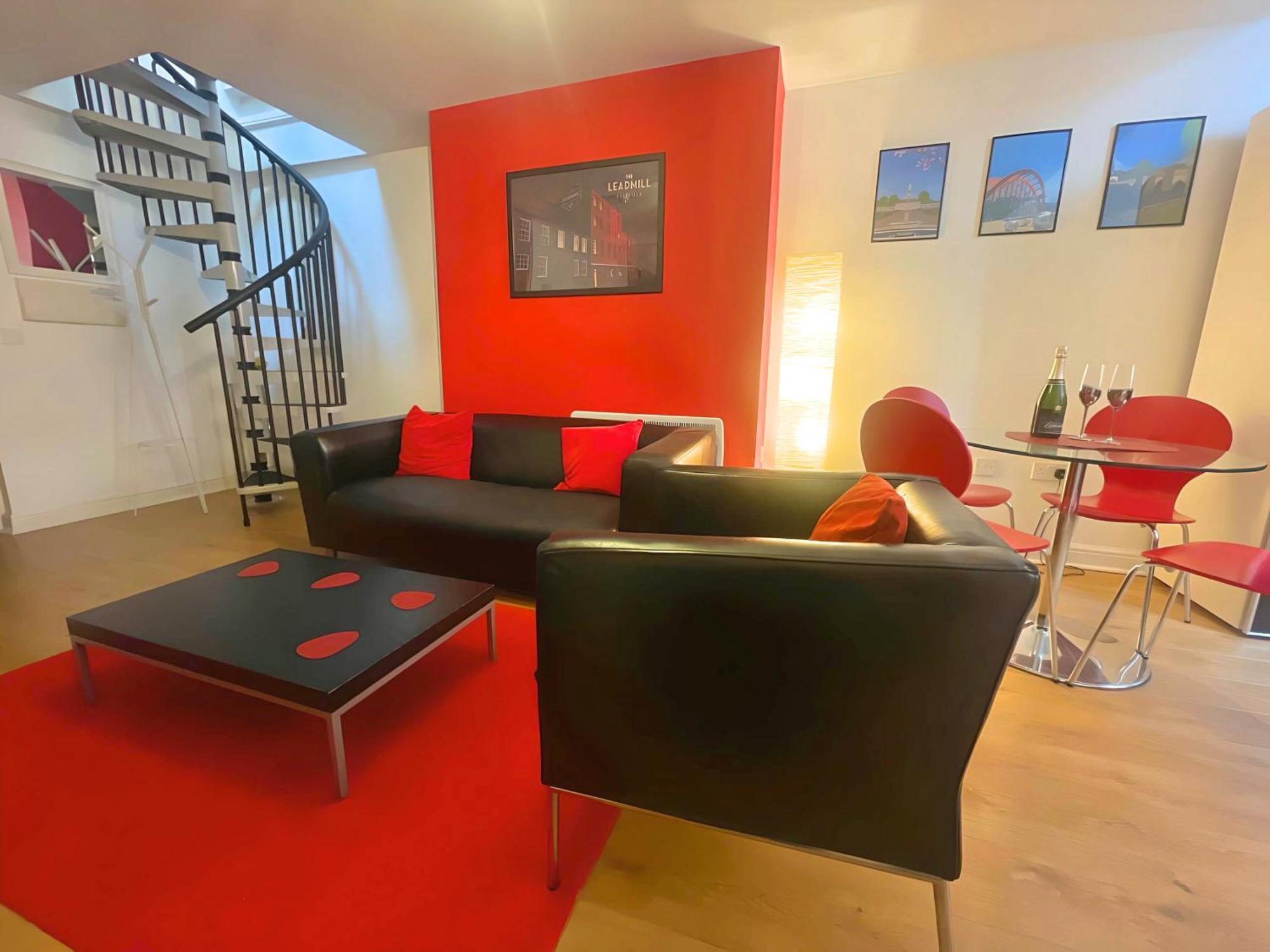 Vibrant Loft In Grade Ii Listed Georgian Building *