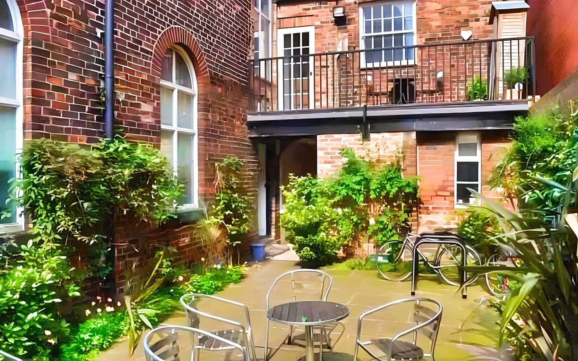 Vibrant Loft In Grade Ii Listed Georgian Building * Sheffield