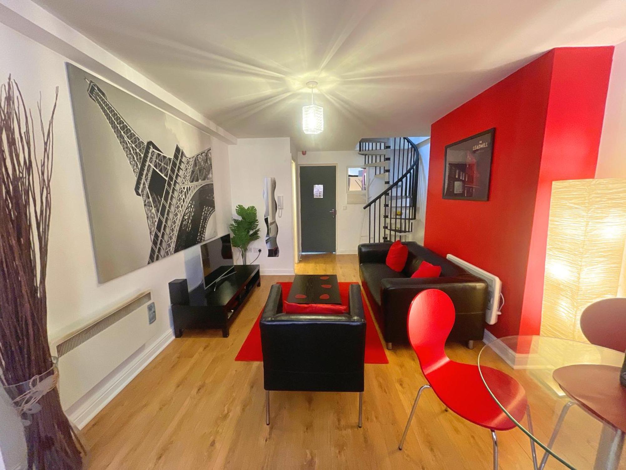 Vibrant Loft In Grade Ii Listed Georgian Building Apartment *