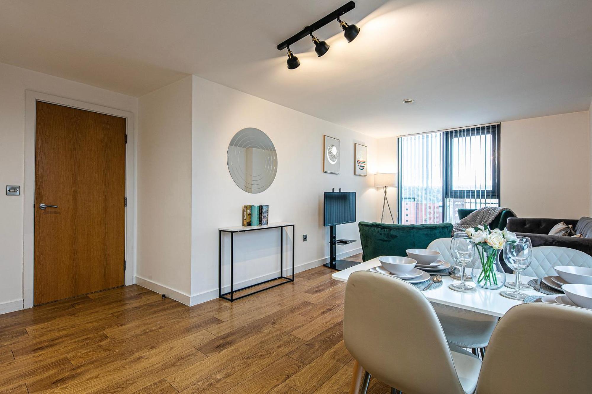 Apartment Stylish 2 Bed 104 - Centre, Free Parking, Coffee Machine & Netflix - Hosted By Host Save
