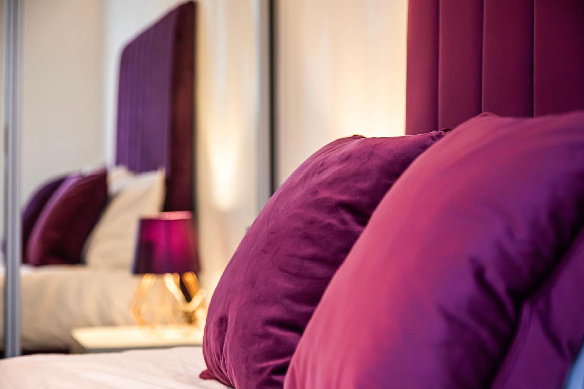 Stylish 2 Bed 104 - Centre, Free Parking, Coffee Machine & Netflix - Hosted By Host Save Sheffield