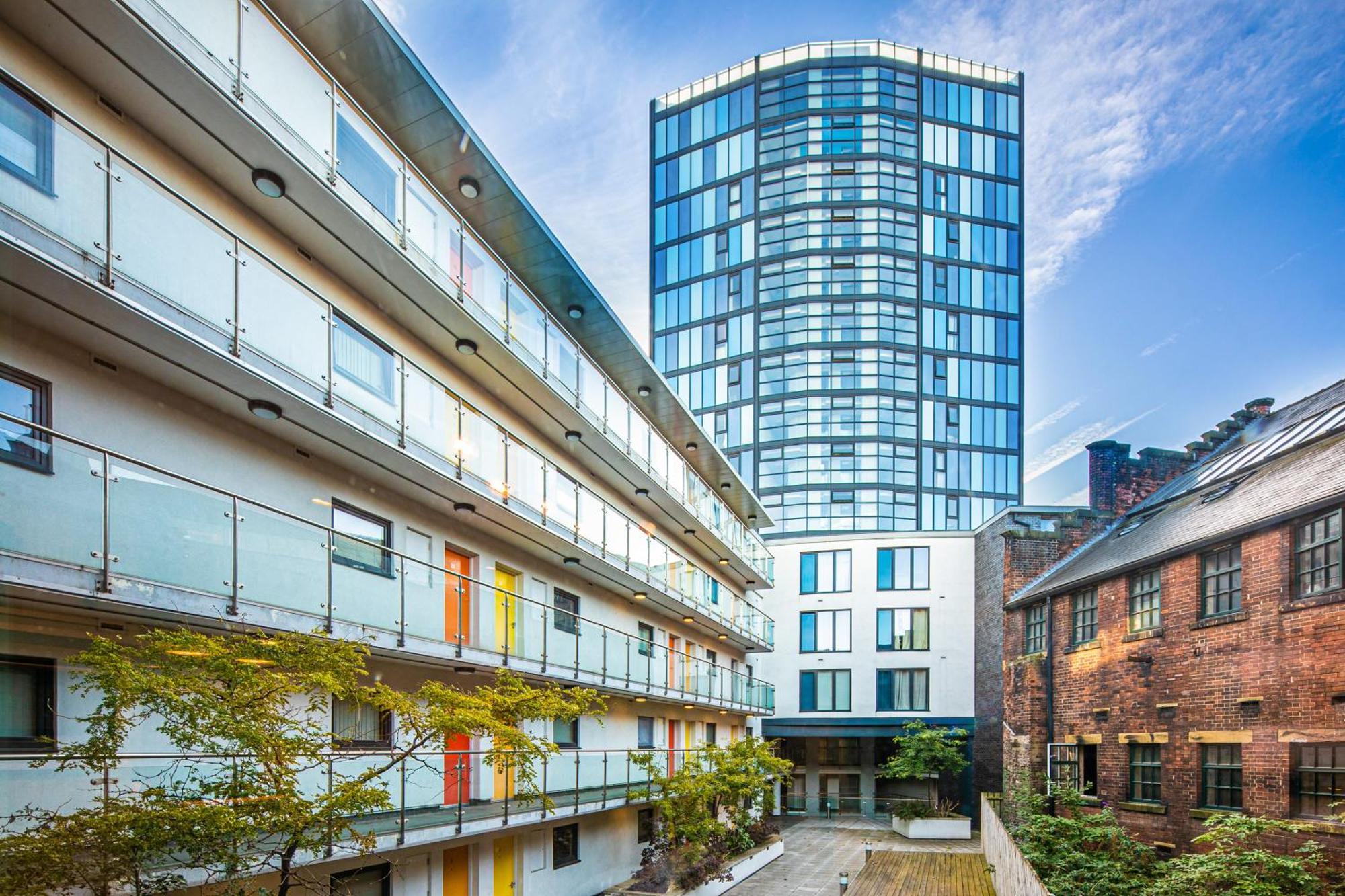 Apartment Stylish 2 Bed 104 - Centre, Free Parking, Coffee Machine & Netflix - Hosted By Host Save *