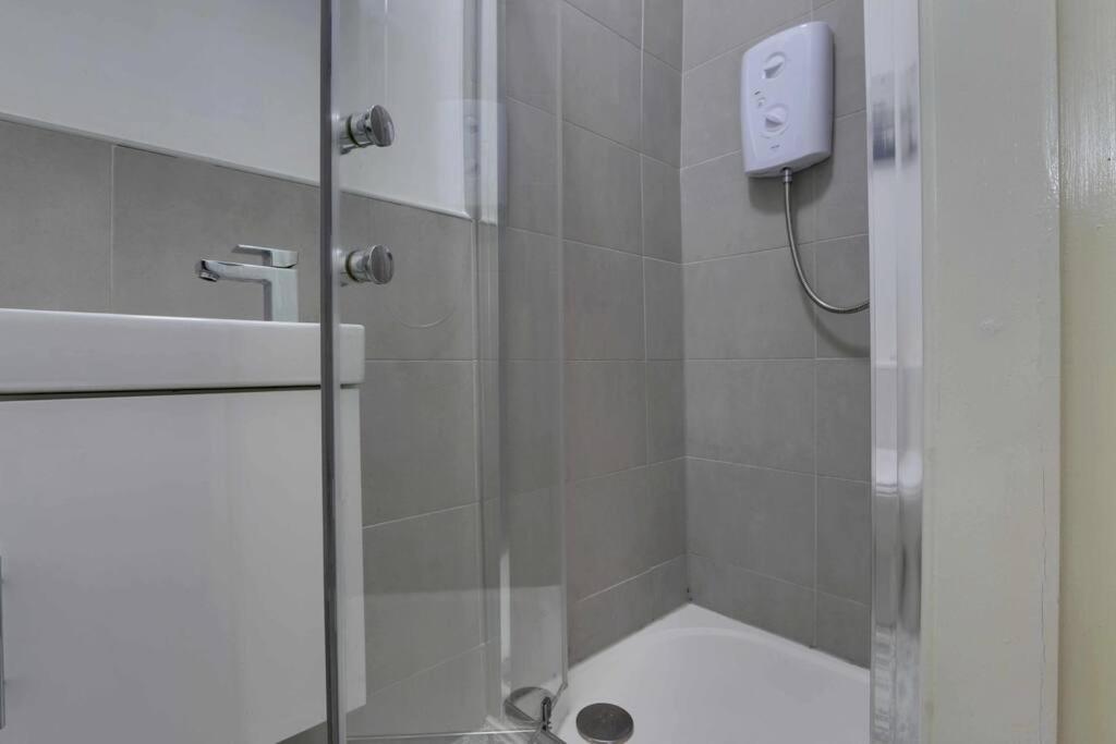 Modern Studio - Vibrant Abbeydale Rd, Free Parking, Pet Friendly, Netflix * Sheffield