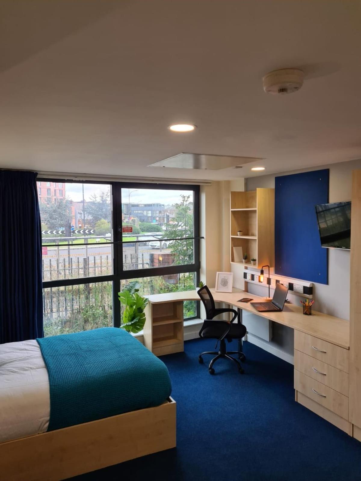 Cosy And Modern And Private Ensuites At 3 Located Near The Of Apartamento Sheffield