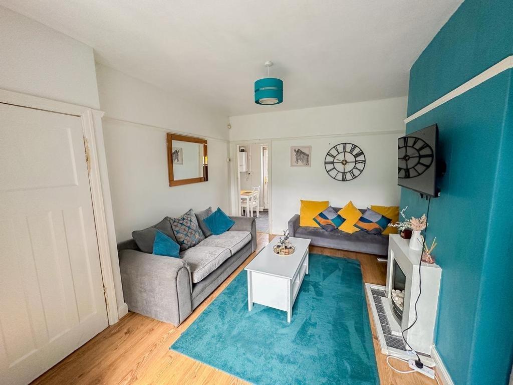 Hilltop Place , Parkway M1 J33 Sheffield