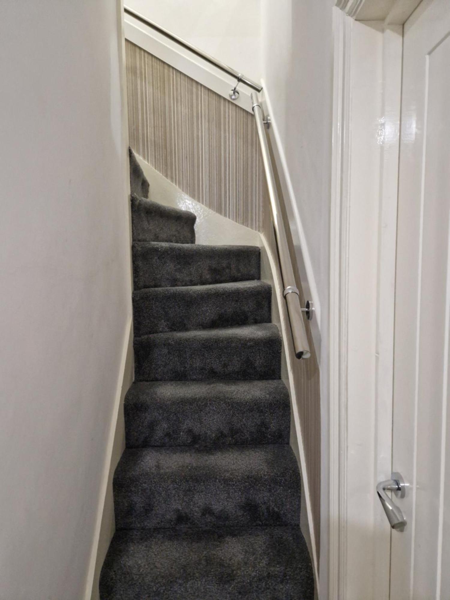 Highfields Living - Ensuite- Free Wifi- Free Local Parking Guest house *