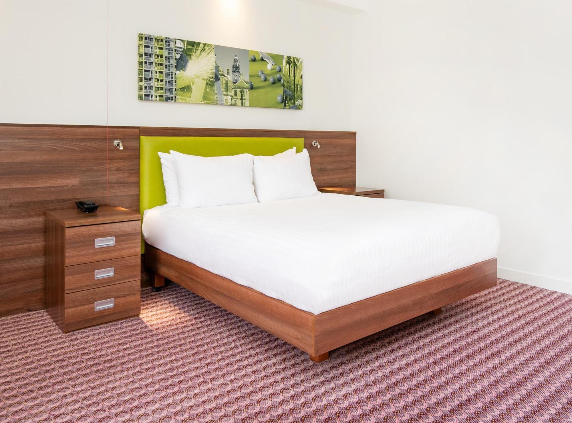 Hampton By Hilton Hotel 3*