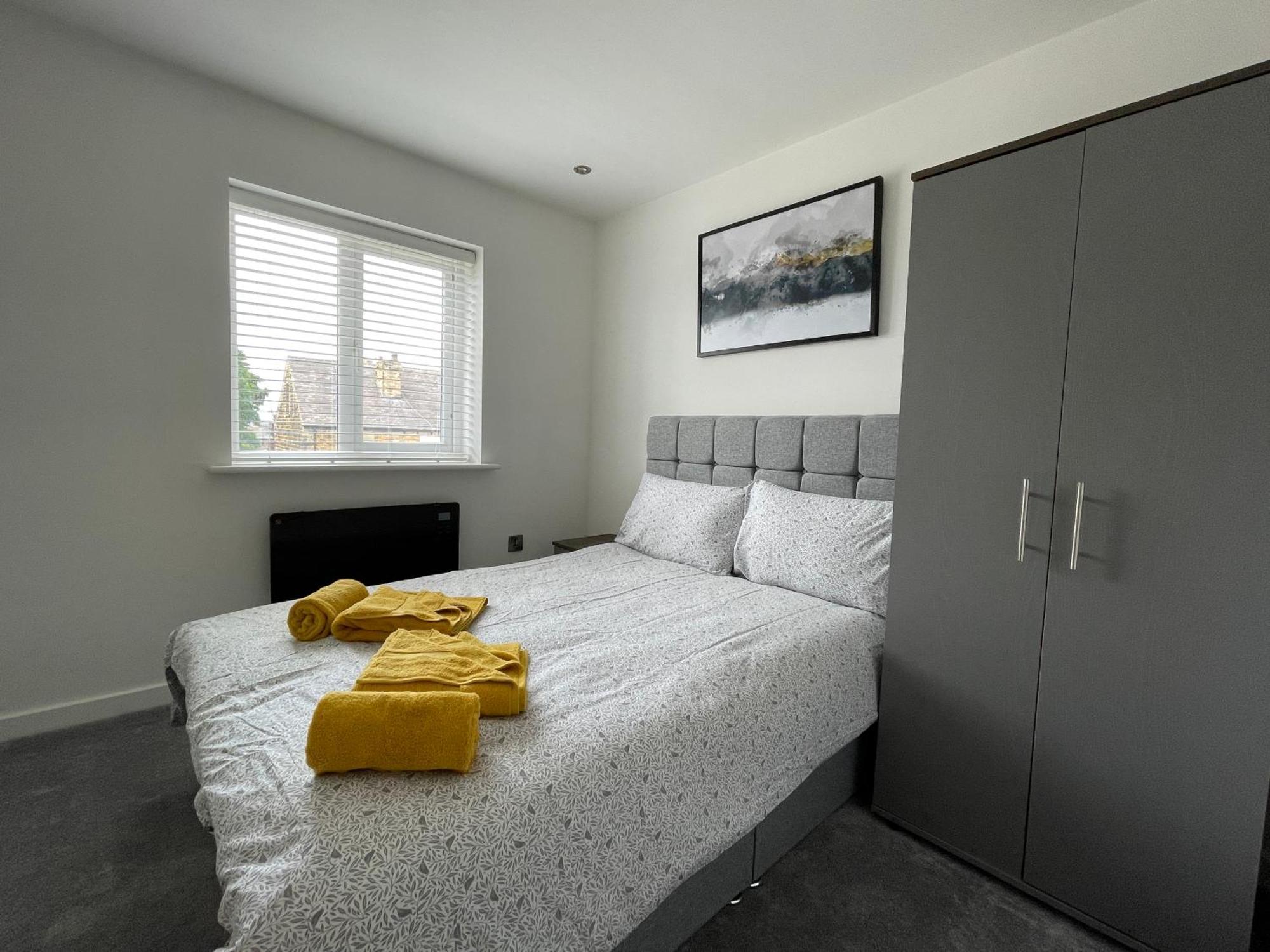 Apartment Stylish And Modern 2br With Parking *