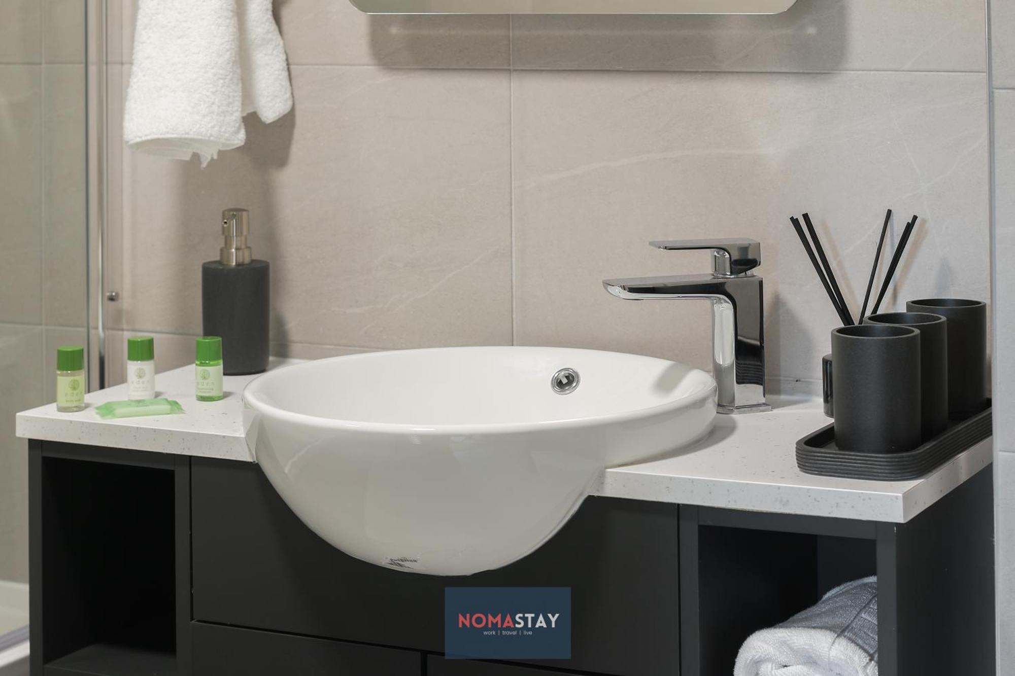 Nomastay: Corporate & Family Near Hospital & *