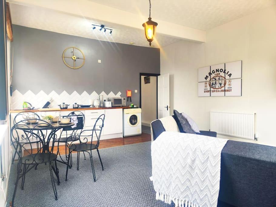 Elite Living - Centre Accommodates Up To 5 Apartment Sheffield