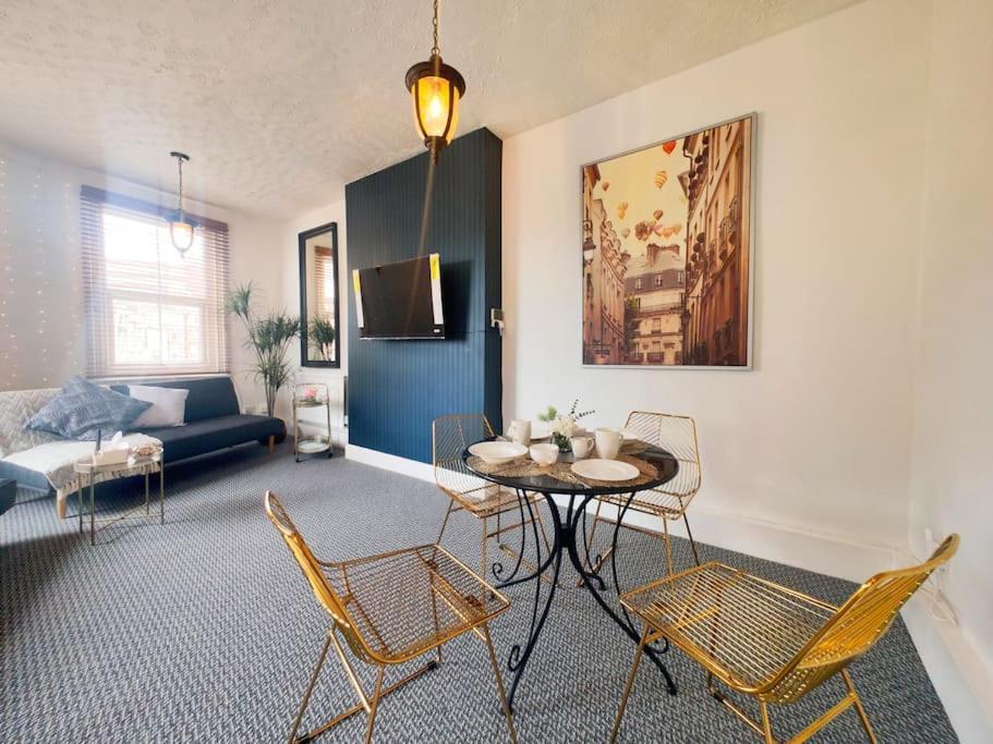 Elite Living - Centre Accommodates Up To 4