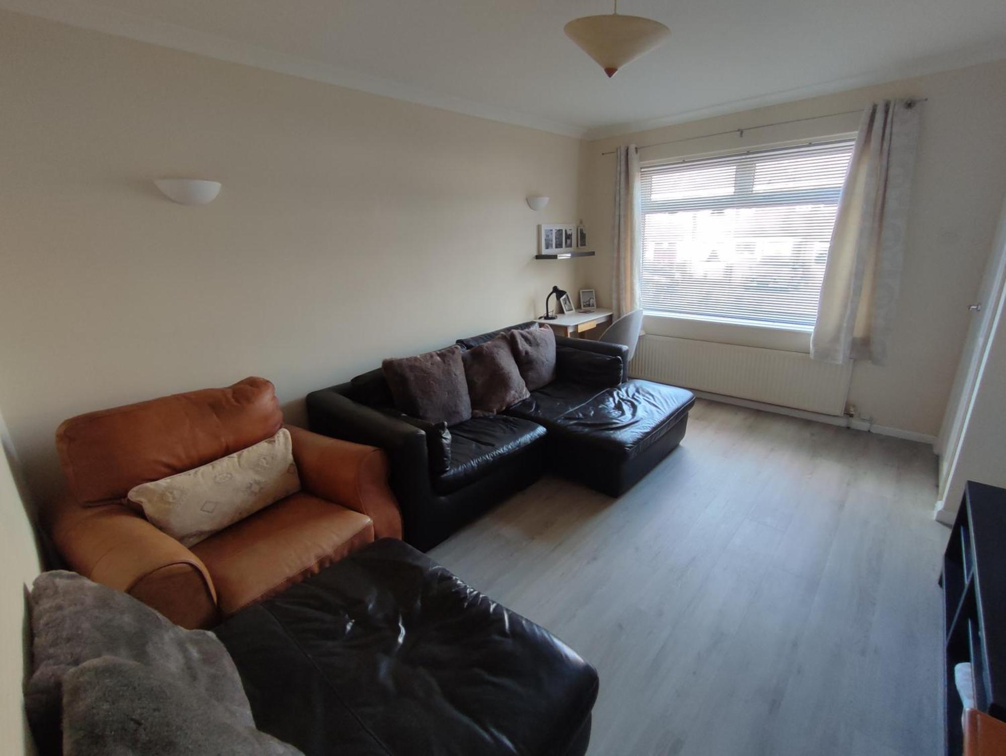 Meadowhall Work Or Leisure Off Road Parking With Cctv * Sheffield