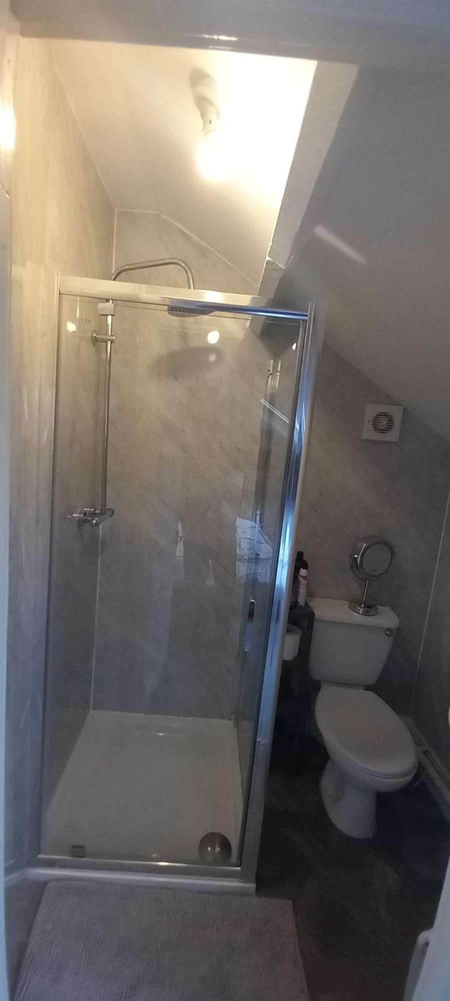 Homestay Serene Homes Sheffield, Private Ensuite Velux Sheffield