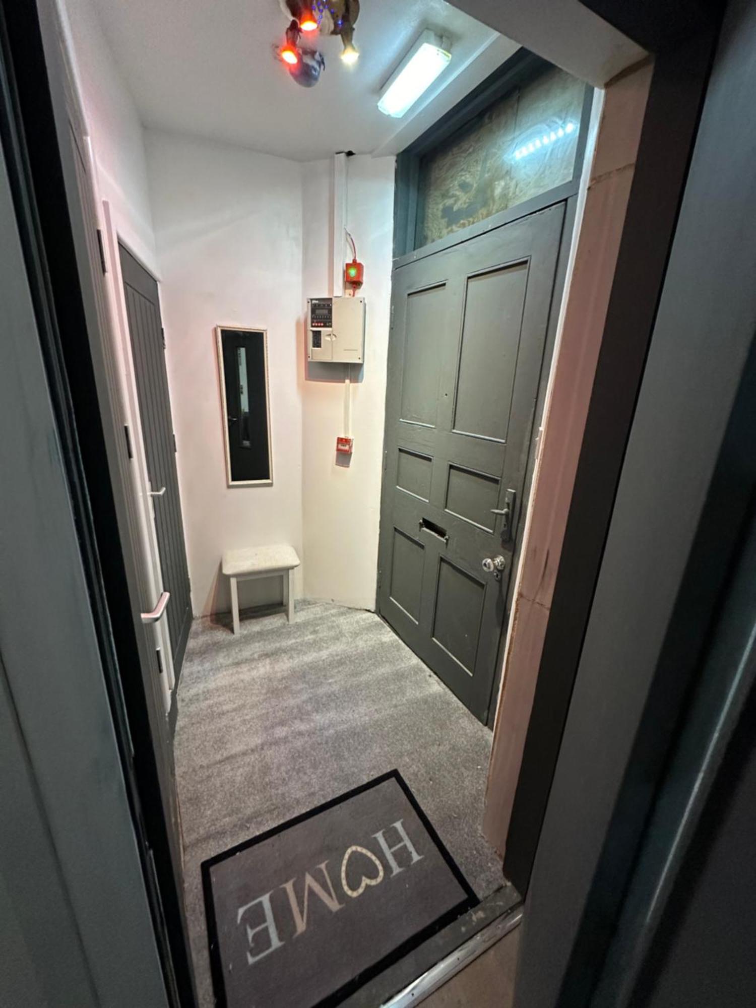 Canal, Open Space, Spotless, 2 Levels, 4pp, Free Parking, 5g Wifi Apartamento *