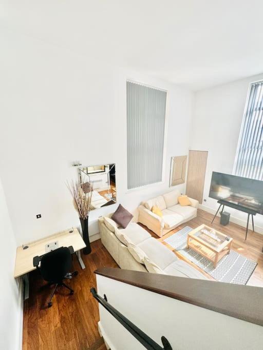 Exclusive - Very Spacious Apartment