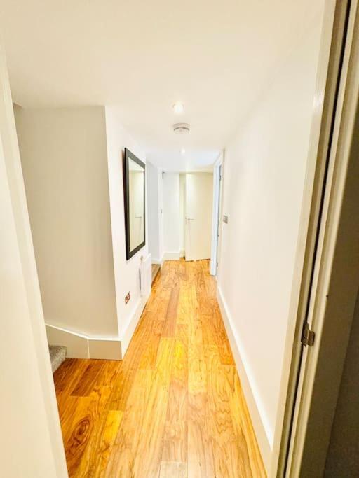 Exclusive - Very Spacious Sheffield