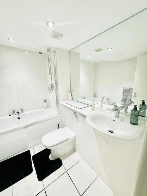 Exclusive - Very Spacious Apartment