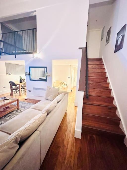 Apartment Exclusive - Very Spacious Sheffield