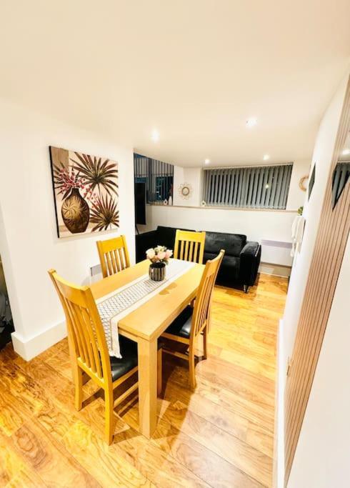 Apartment Exclusive - Very Spacious Sheffield