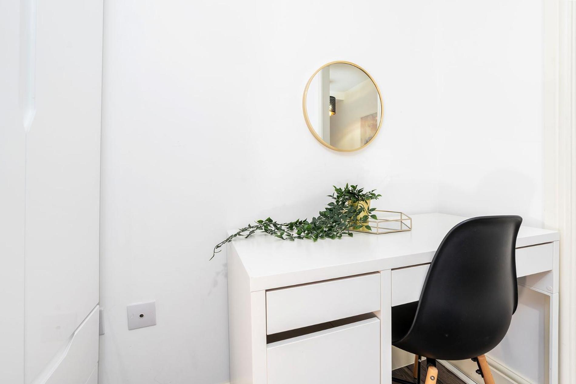 Exclusive One Bedroom - Centre - Free Wi-fi Netflix *