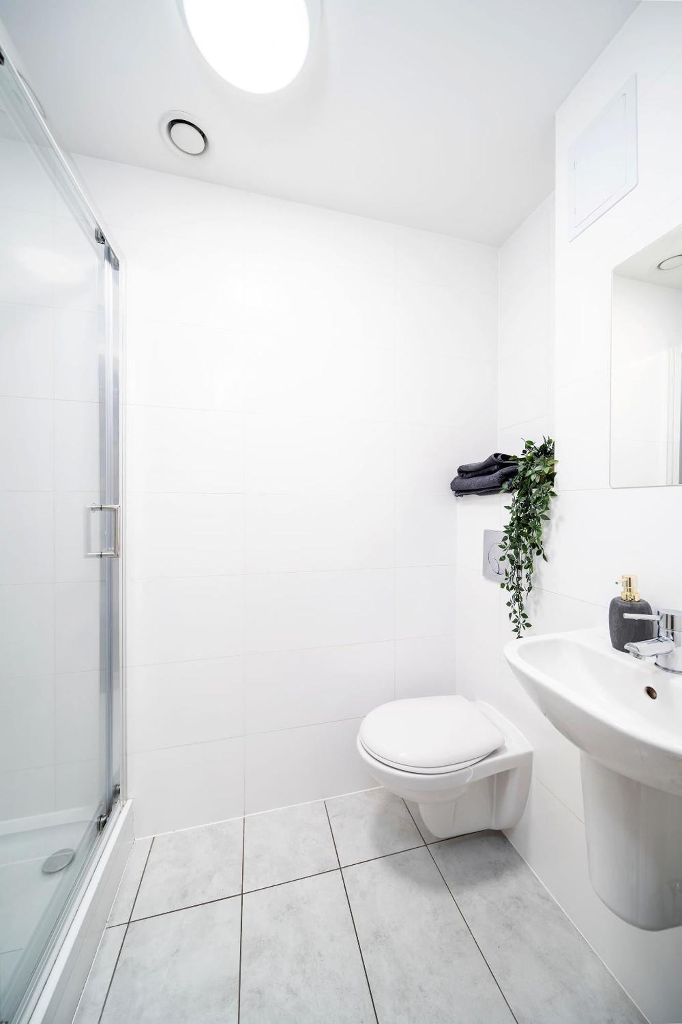 Exclusive One Bedroom - Centre - Free Wi-fi Netflix *
