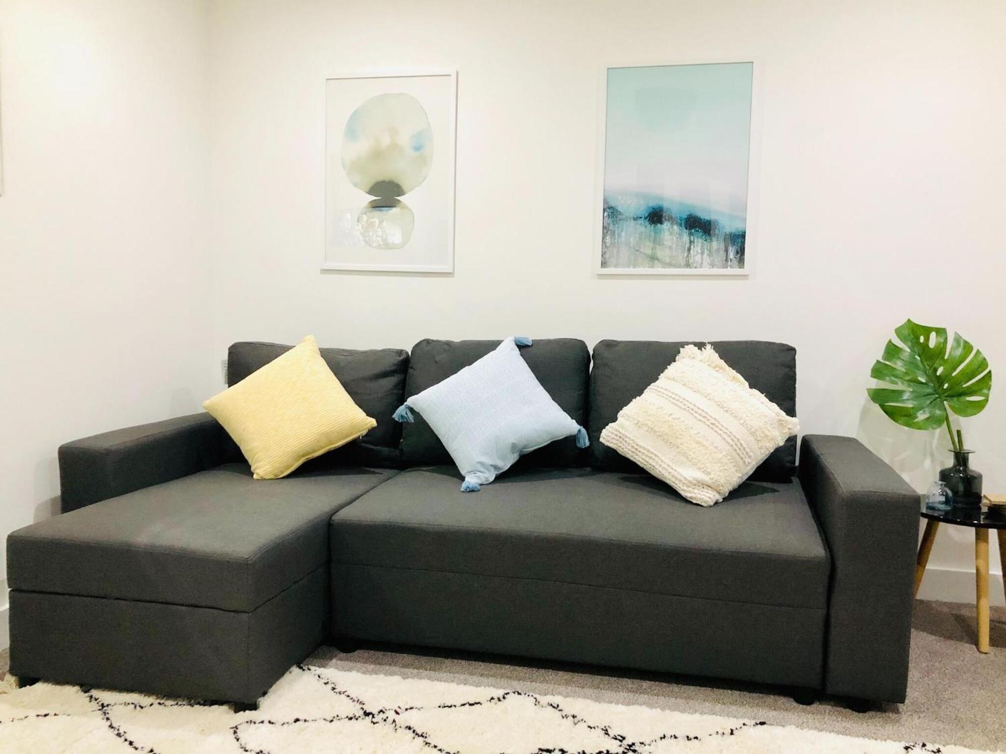 Apartment 1 And 2 Bedroom Shield House Centre *