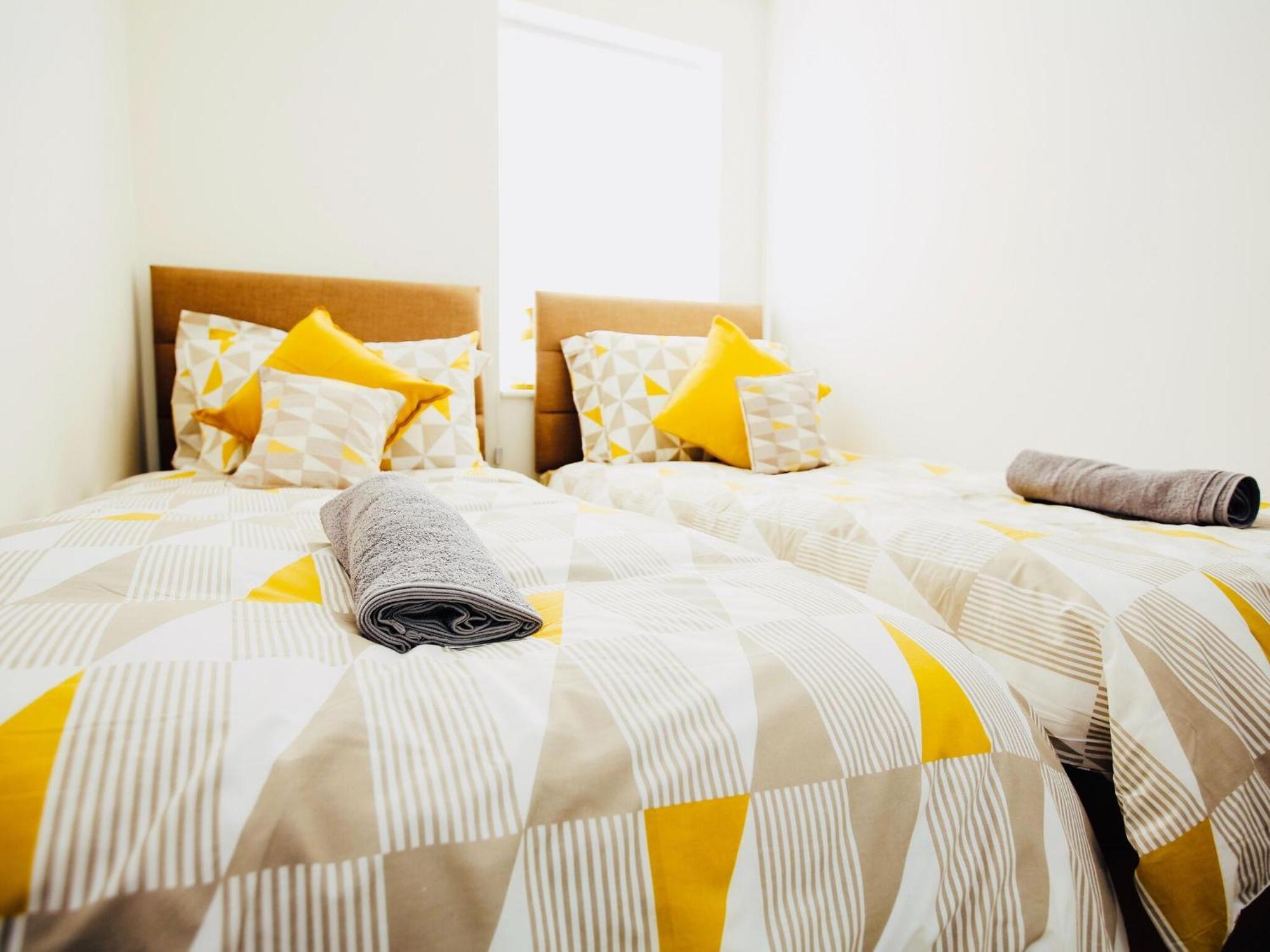 Apartment 1 And 2 Bedroom Shield House Centre