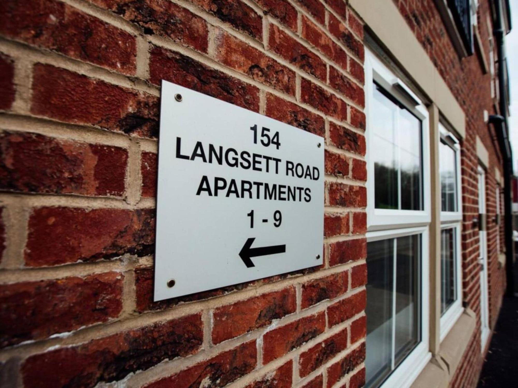 1 And 2 Bedroom Shield House Centre