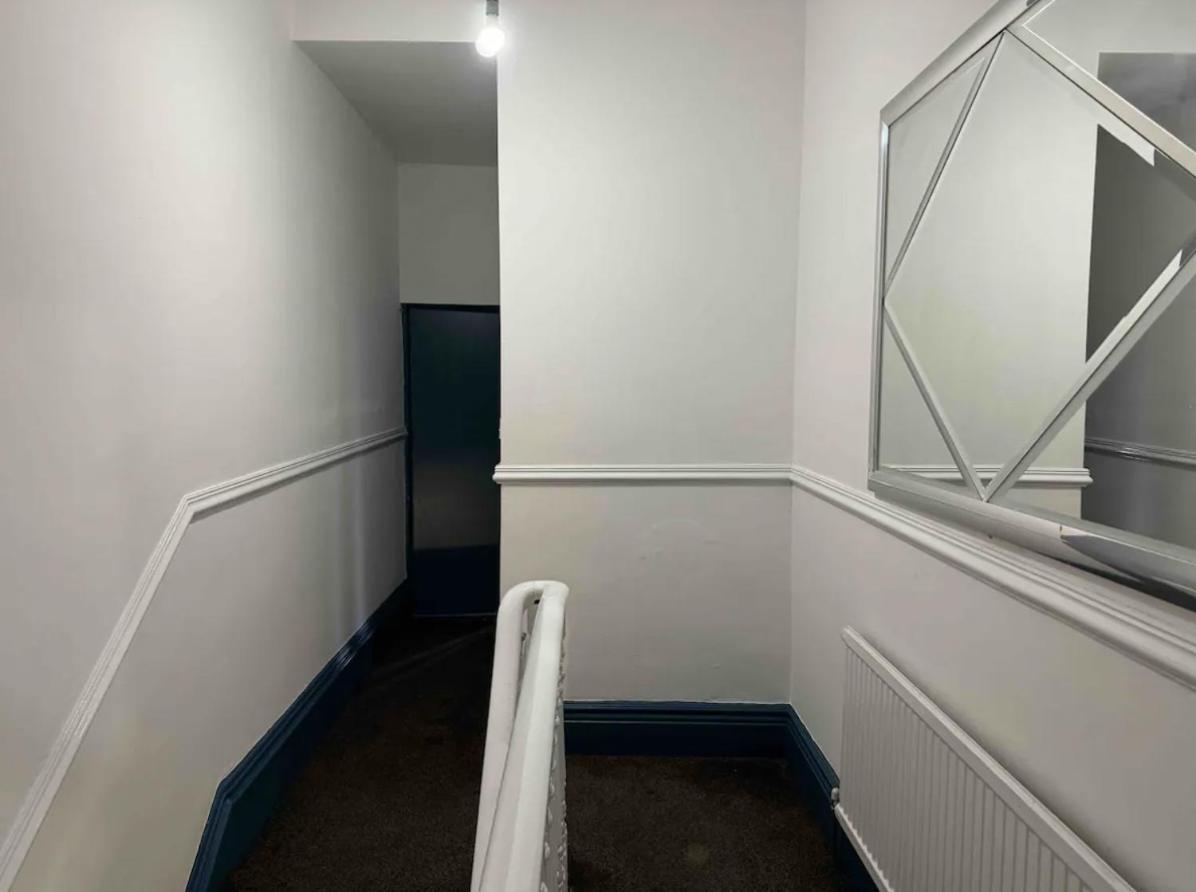 Comfortable In Shared Detached House - 2 Homestay Sheffield