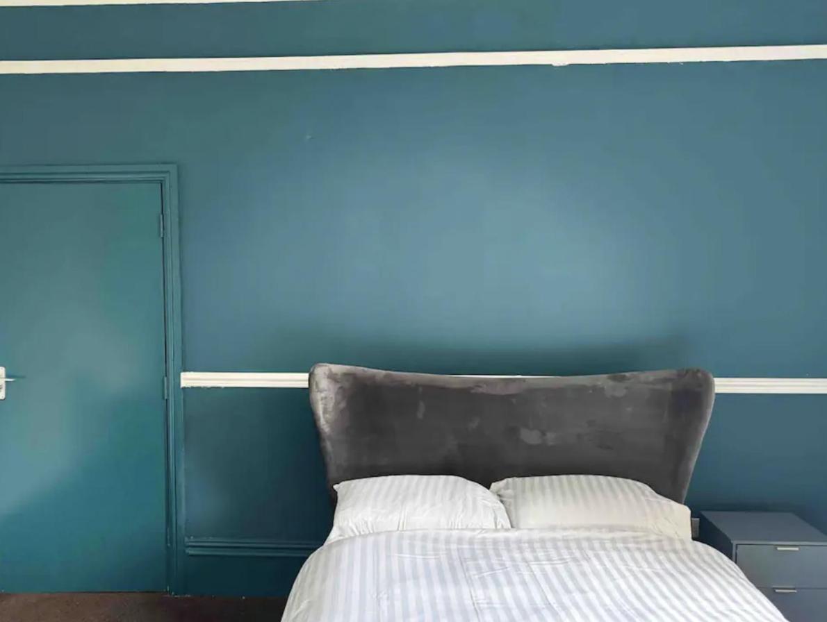 Comfortable In Shared Detached House - 2 * Sheffield