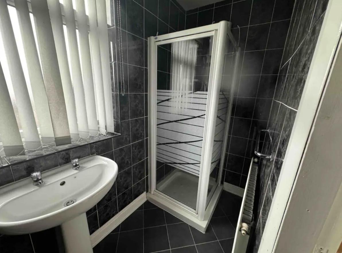 Comfortable In Shared Detached House Homestay *