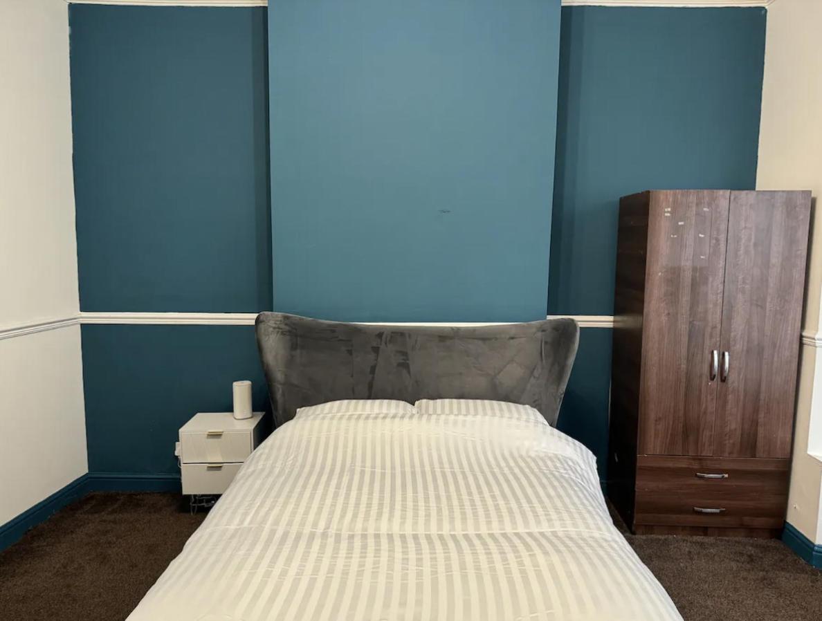 Comfortable In Shared Detached House