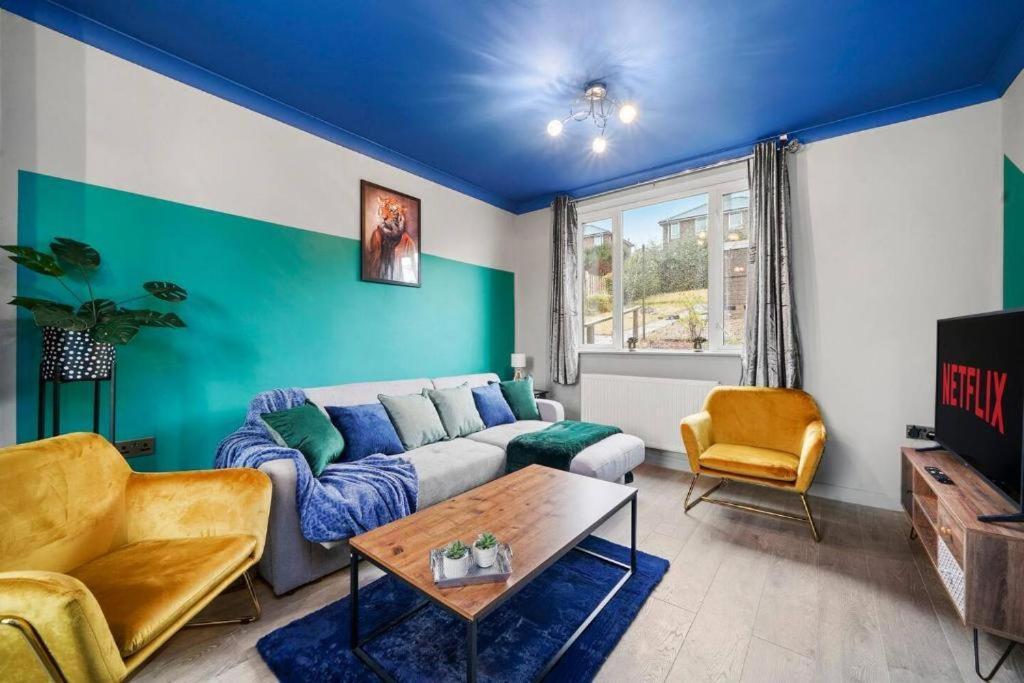 Stylish Abode - Parking - Sleeps 7 Casa de férias Sheffield