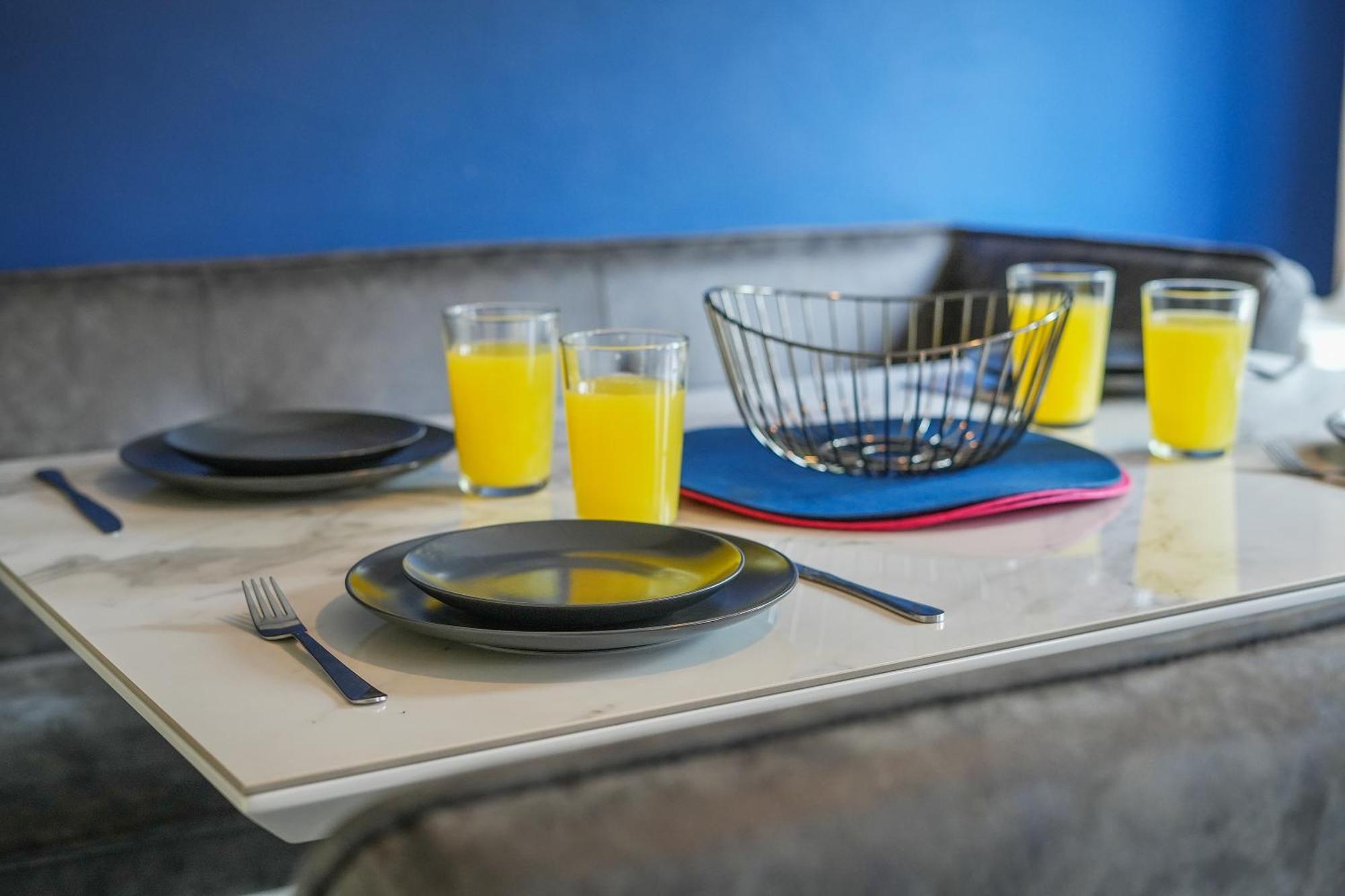 Apartment Guests Rated Exceptional 3 Bed House, Homely Comforts , Close To Amenities And Centre