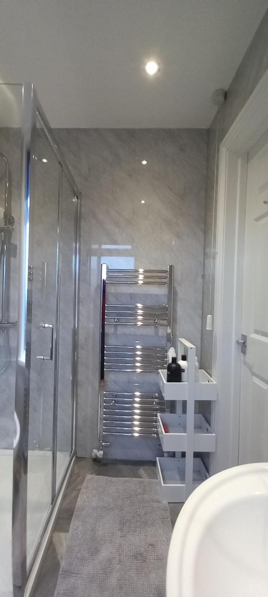 From Home, Private Ensuite Spacious * Sheffield
