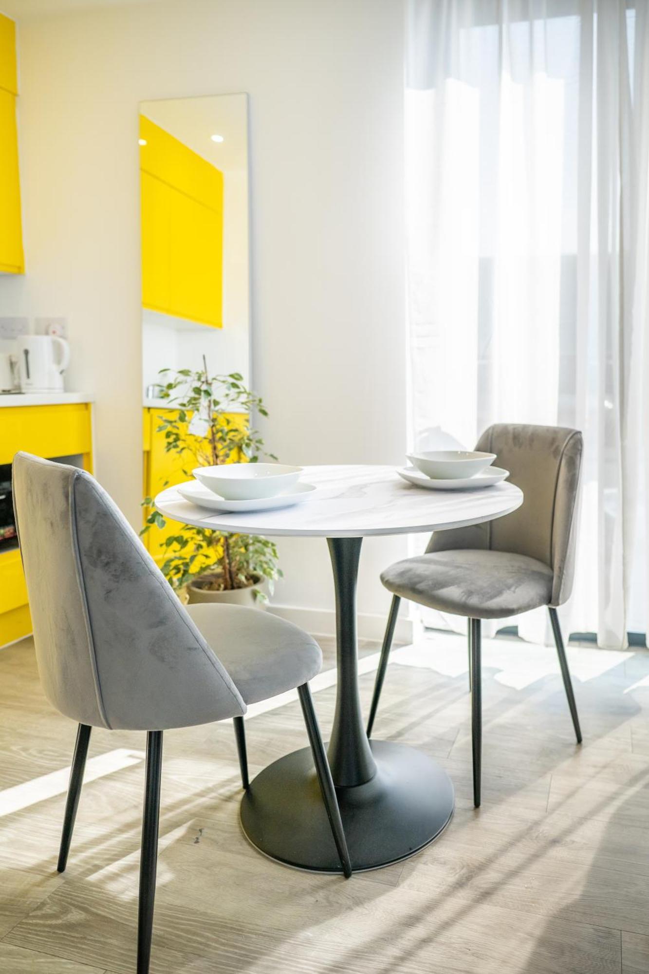 Priestley House - Retreat Apartment