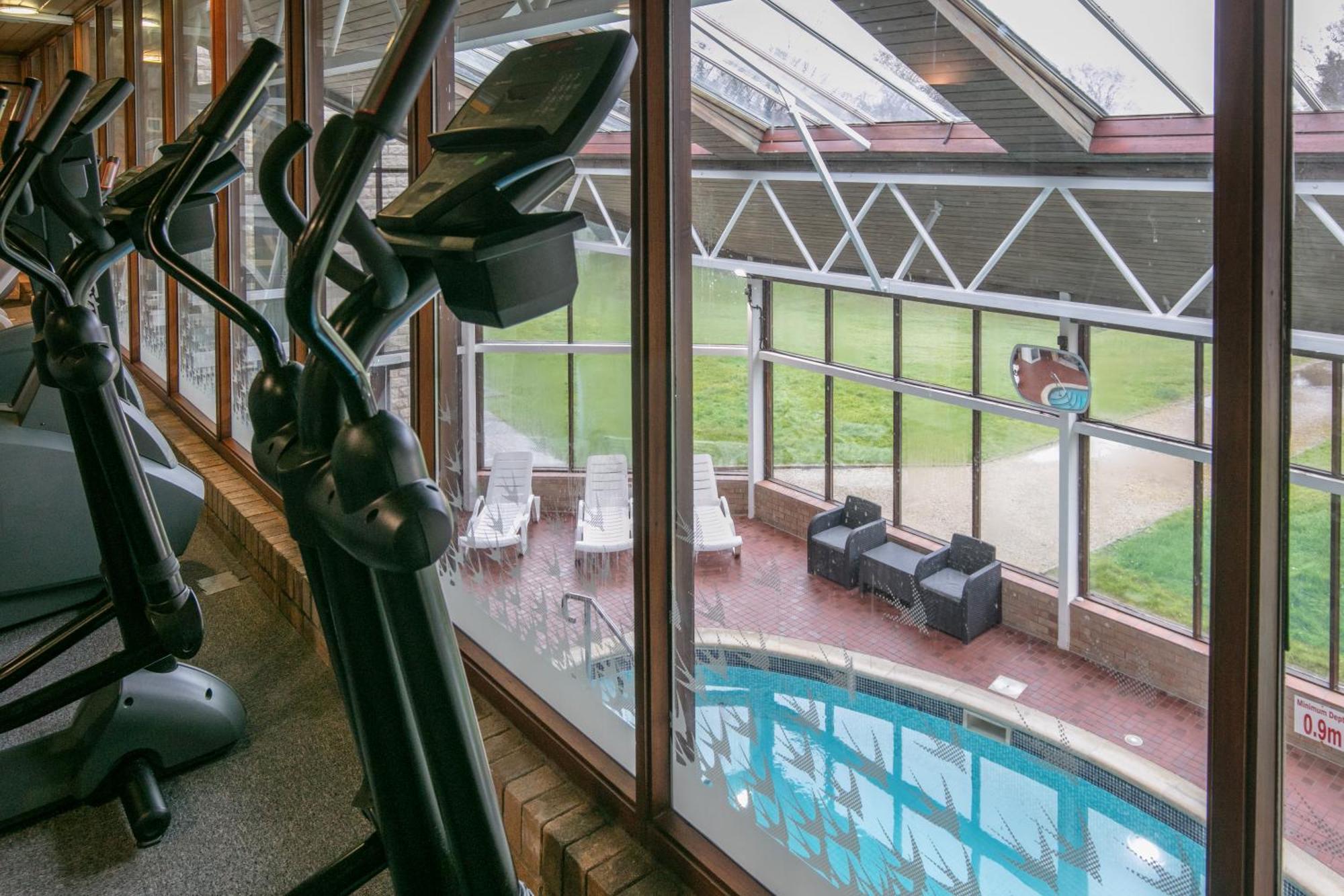 Mercure Kenwood Hall & Hotel 4*