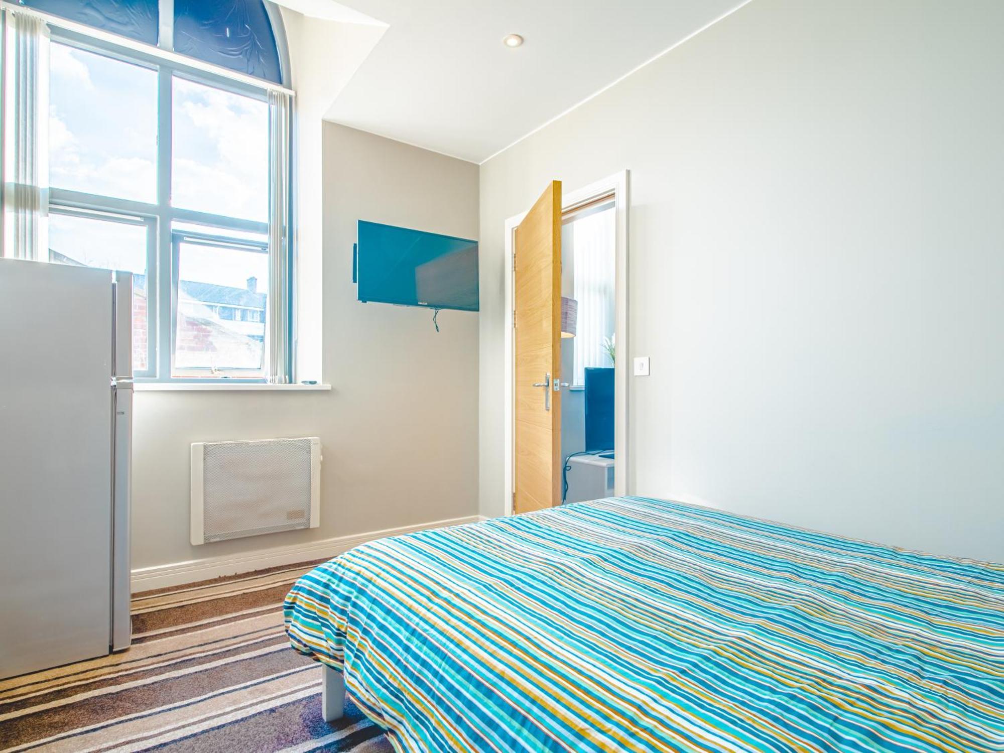 Kelham Apartments: Serviced With Free Parking *