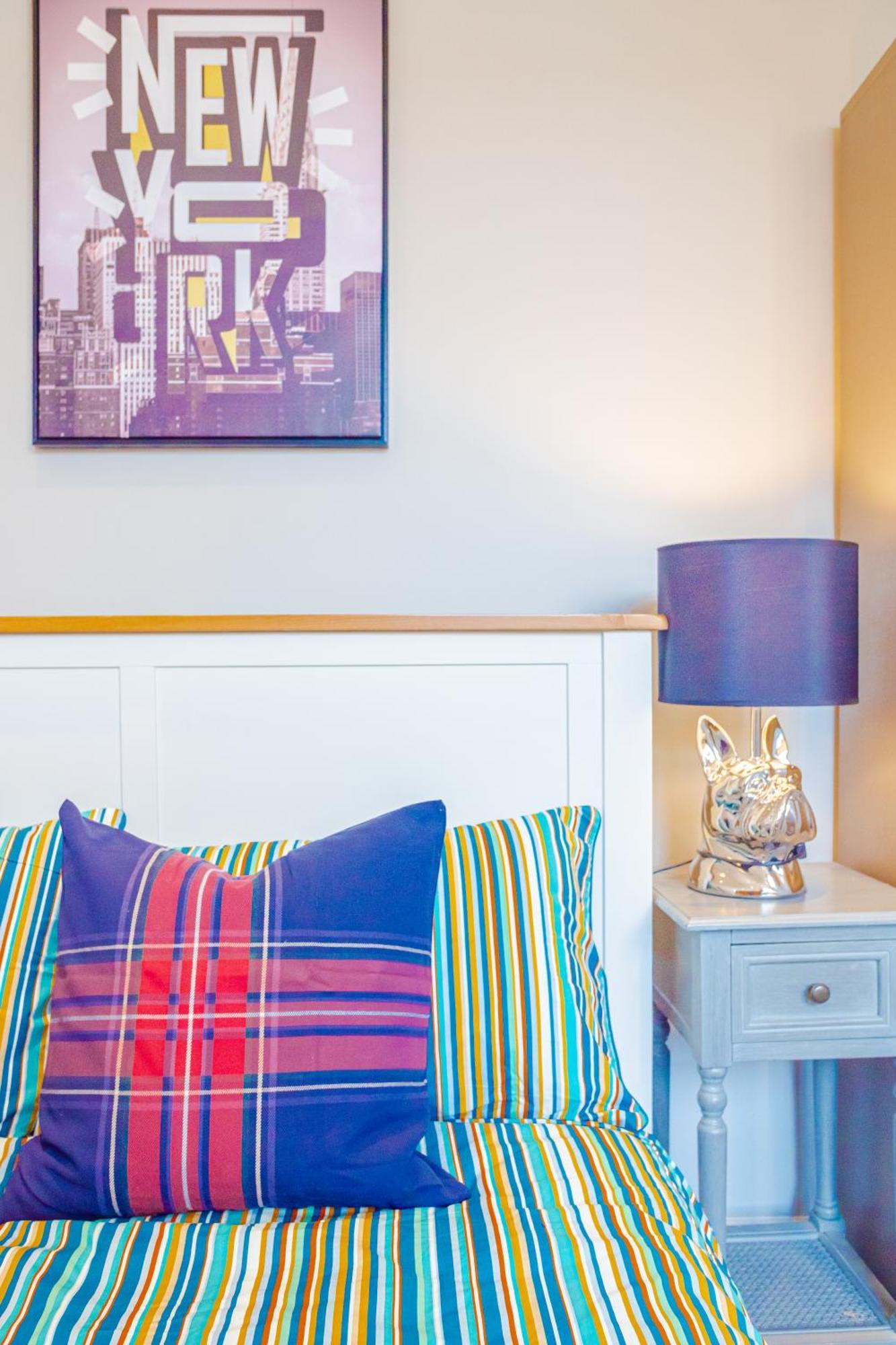 Kelham Apartments: Serviced With Free Parking *