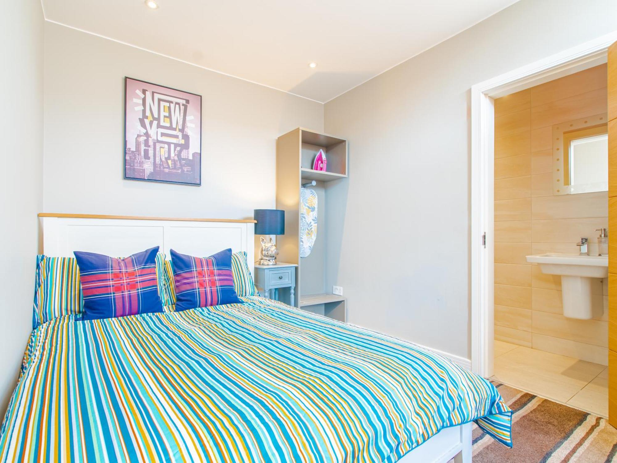 Kelham Apartments: Serviced With Free Parking Apartment Sheffield