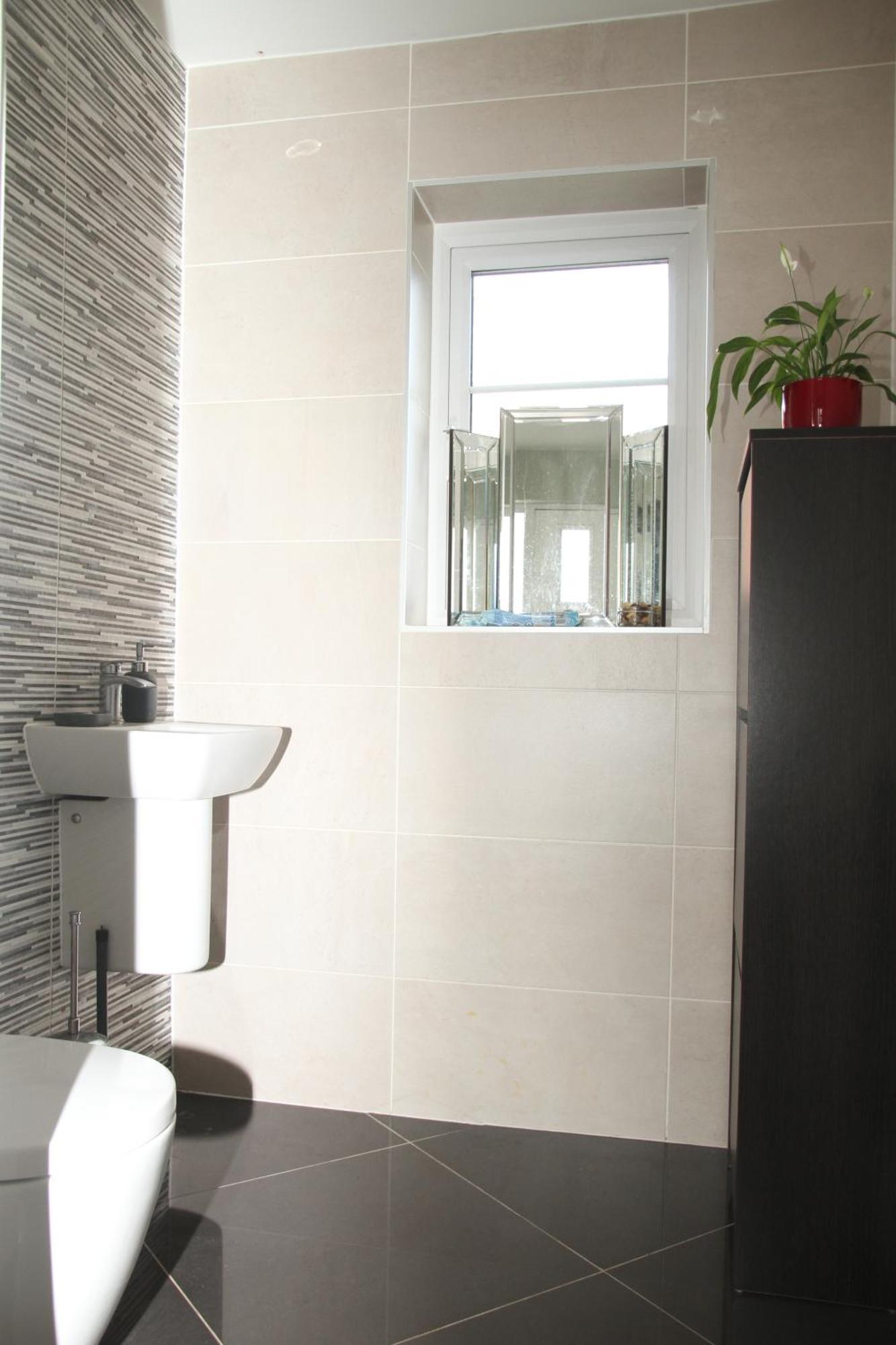 Spacious King Size Detached House Free Wifi Free Parking Guest house Sheffield