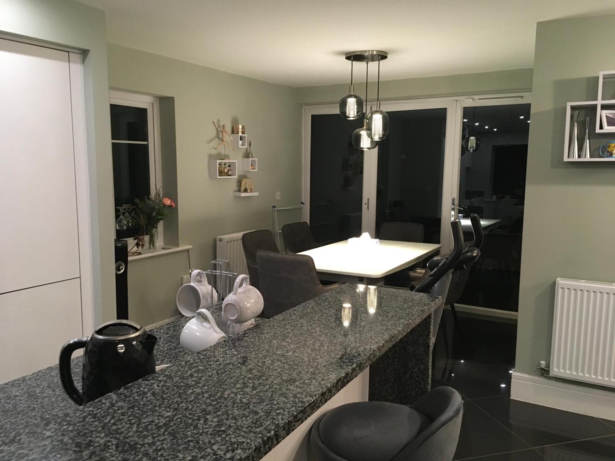 Guest house Spacious King Size Detached House Free Wifi Free Parking