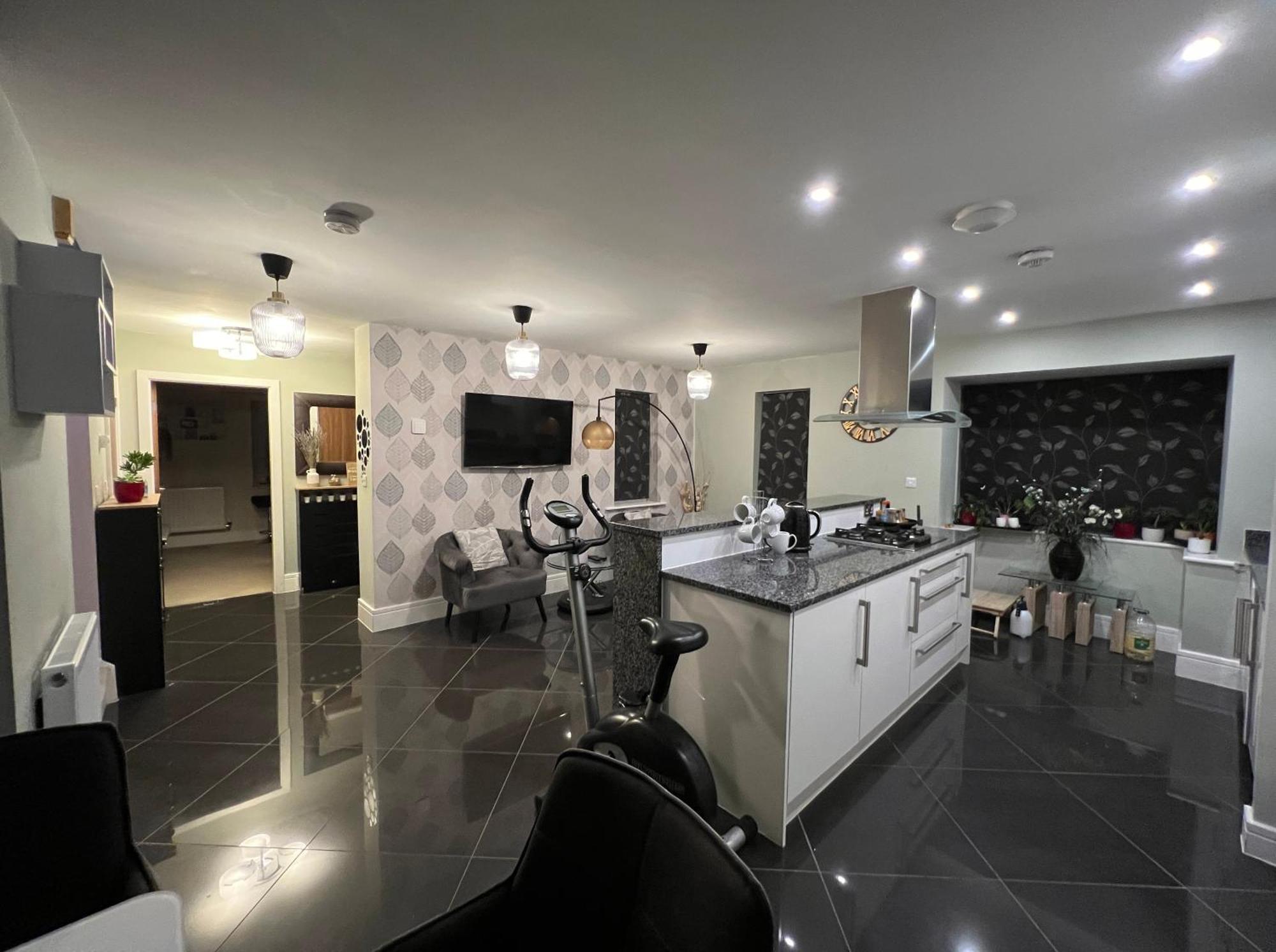 Spacious King Size Detached House Free Wifi Free Parking Sheffield