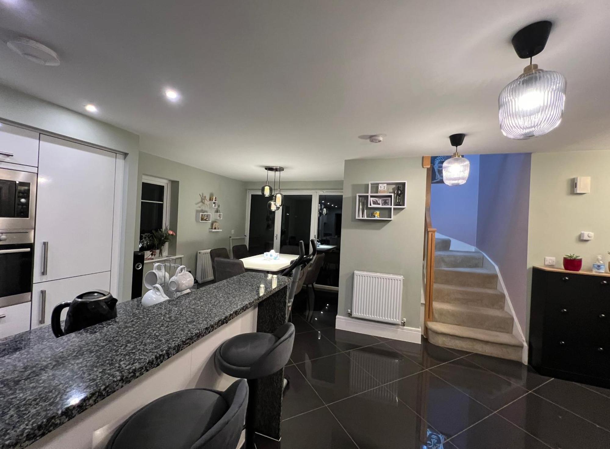 Spacious King Size Detached House Free Wifi Free Parking Sheffield